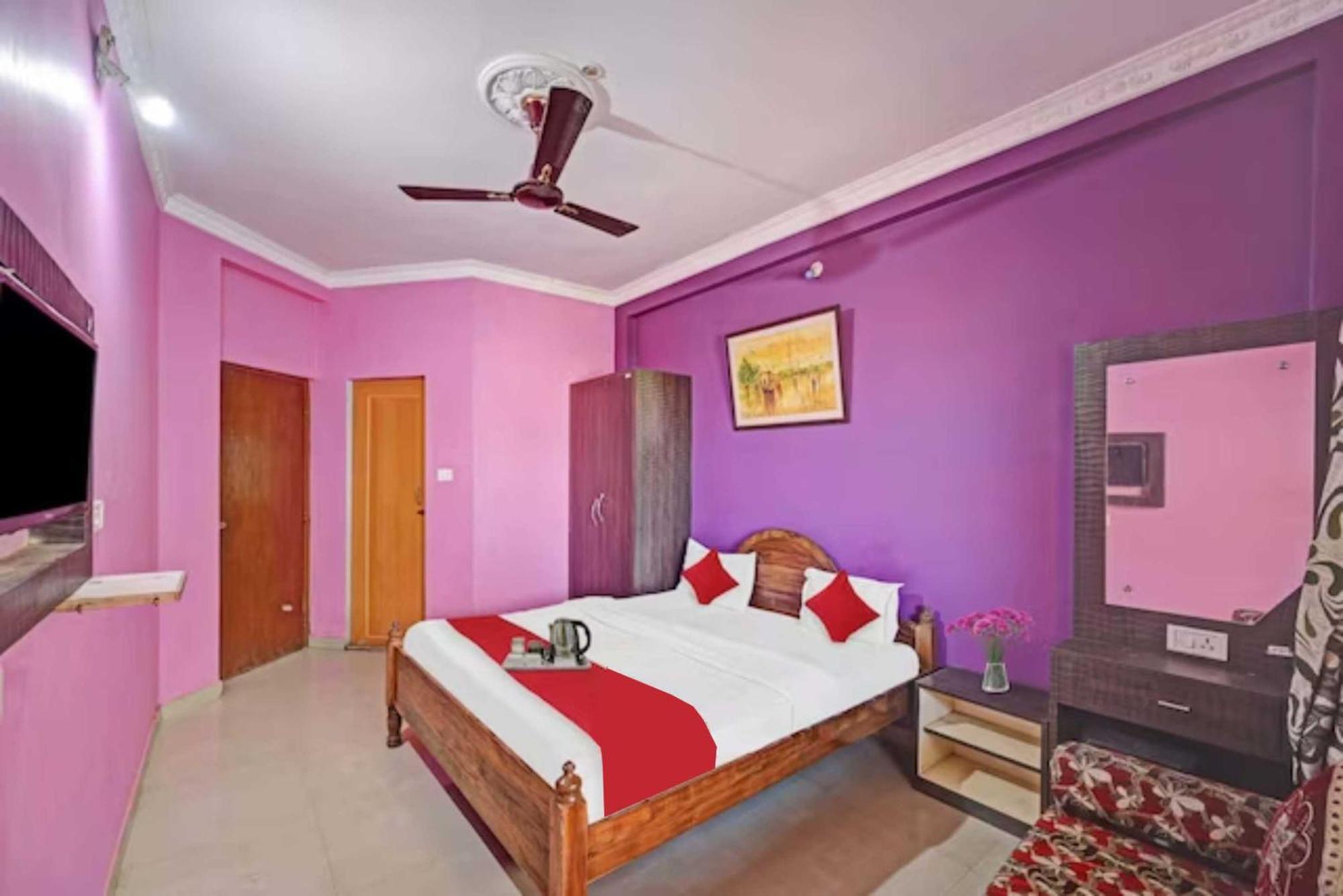 Goroomgo Varanasi Paradise Varanasi - Parking & Restaurant Available - Perfect Location And Comfortable Room Exterior foto